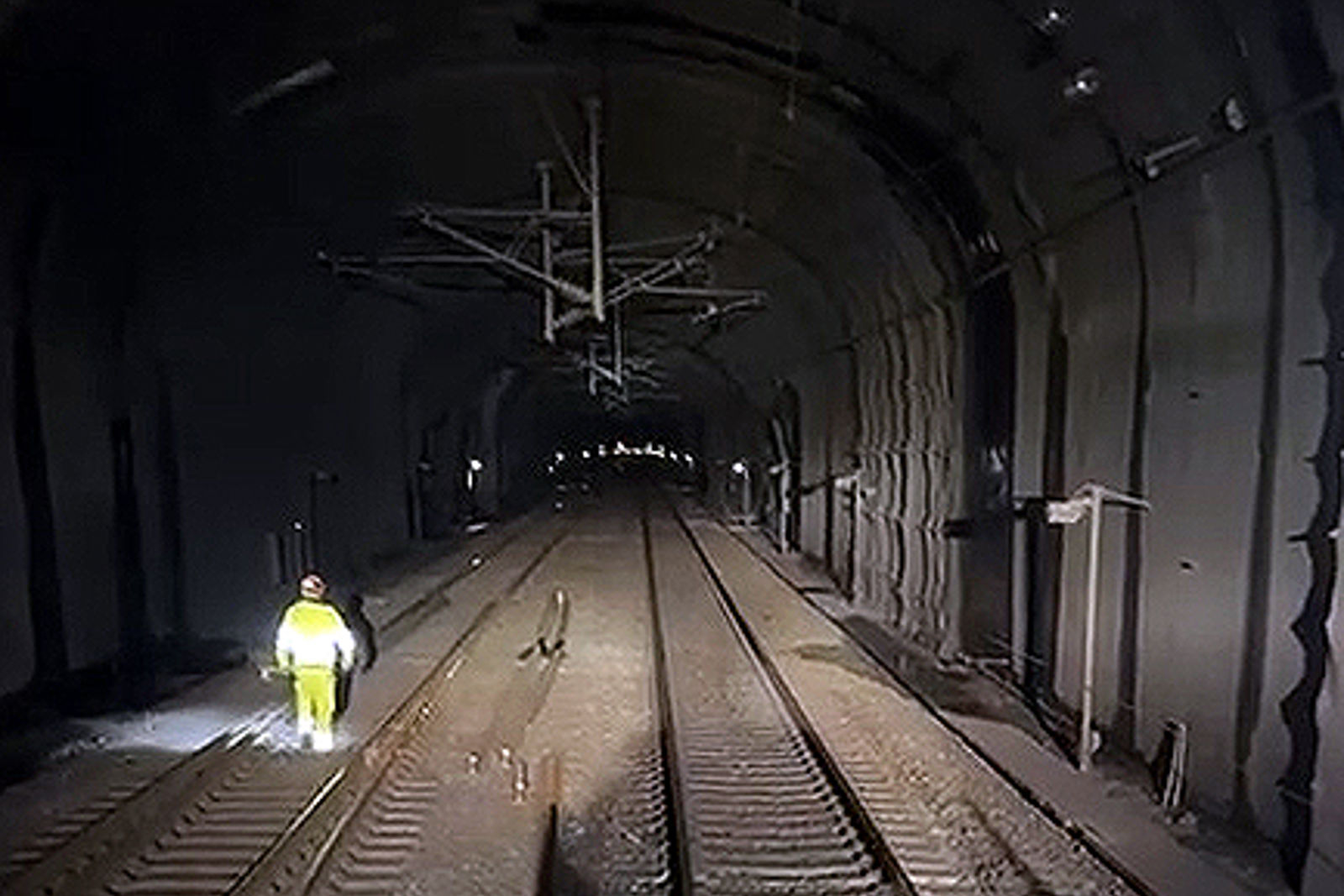 Bilde fra inne i tunnelen Romeriksporten