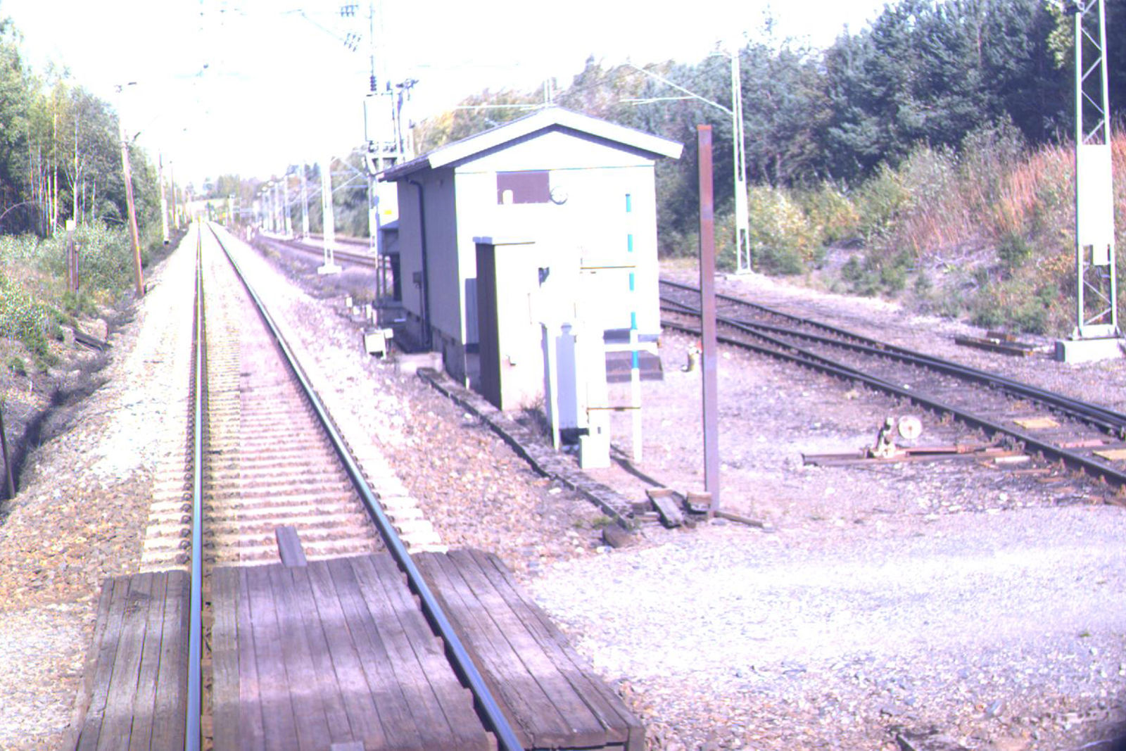 Tracks and building at Sørli station